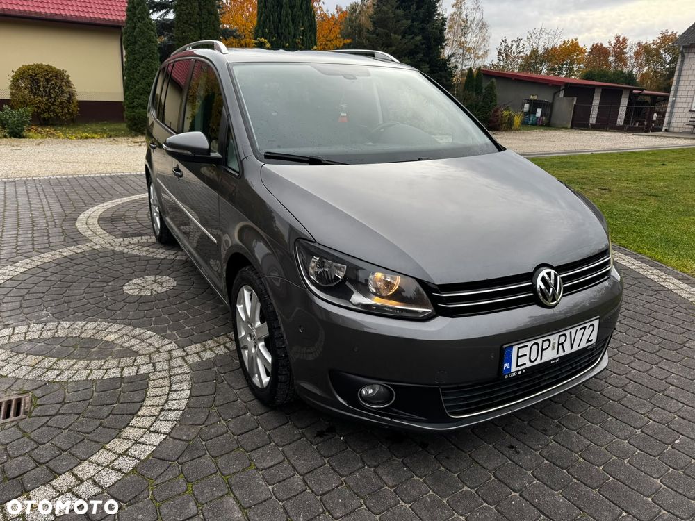 Volkswagen Touran 2013 photo 2