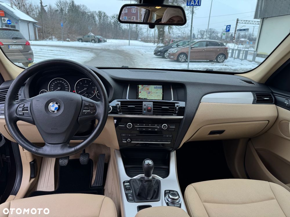 BMW X3 xDrive20d - 16