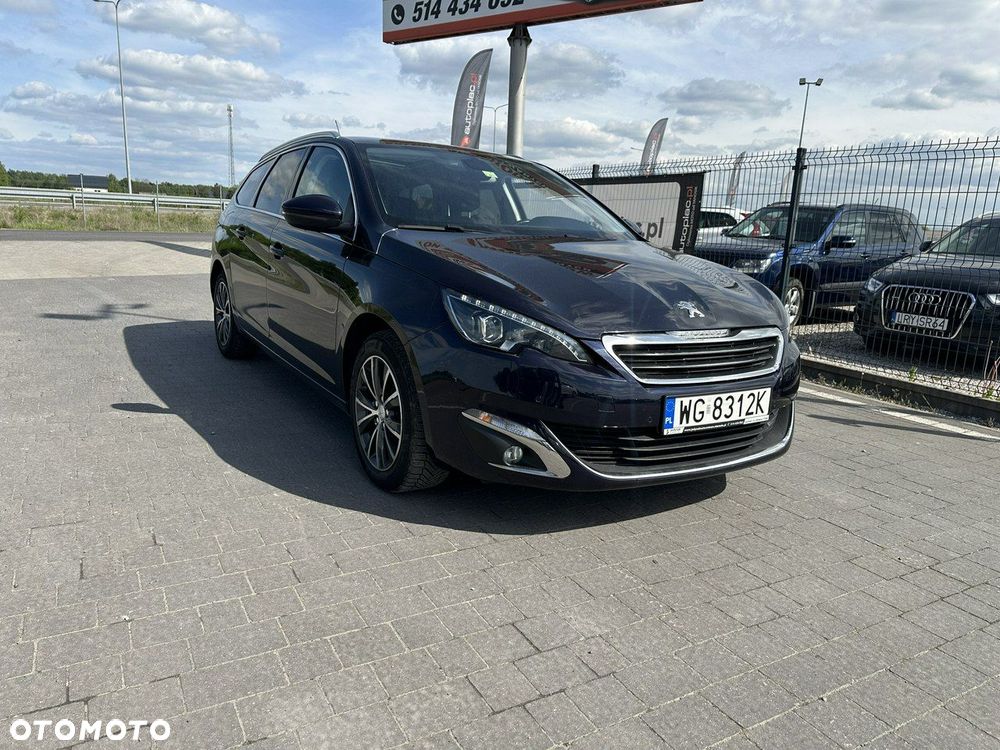 Peugeot 308 - 1