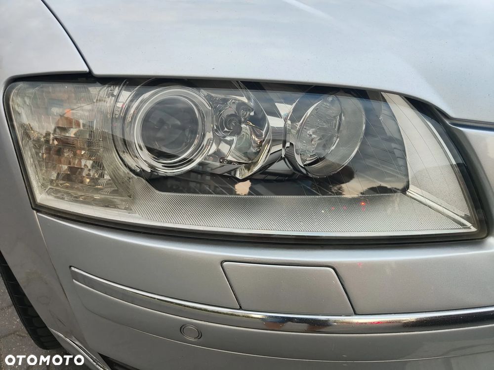 Audi A8 W12 quattro - 17