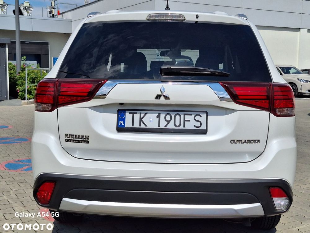 Mitsubishi Outlander 2.0 2WD SUV-Star - 8