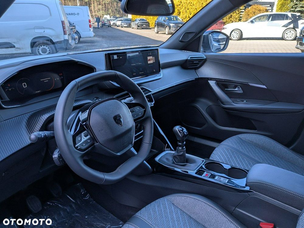 Peugeot 2008 PureTech 100 Allure S&S BVM6 - 9