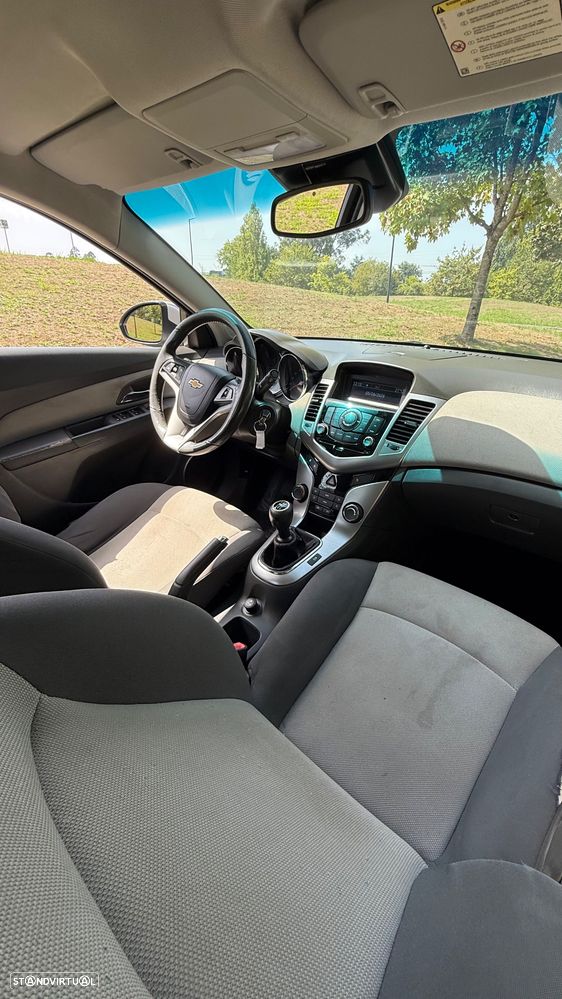 Chevrolet Cruze 2.0 VCDi LT - 27