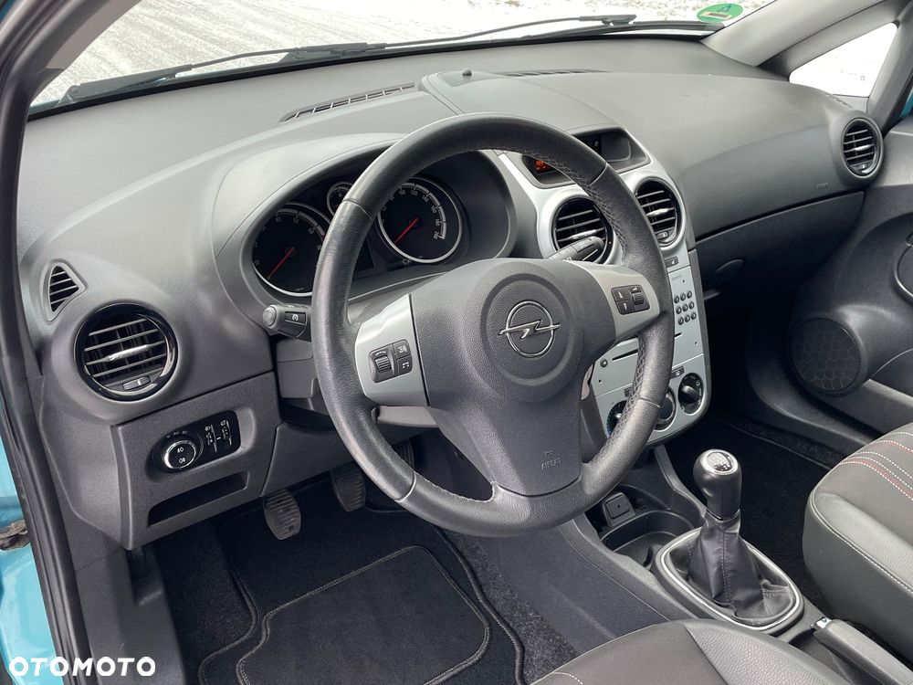 Opel Corsa 1.4 16V 150 Jahre - 7