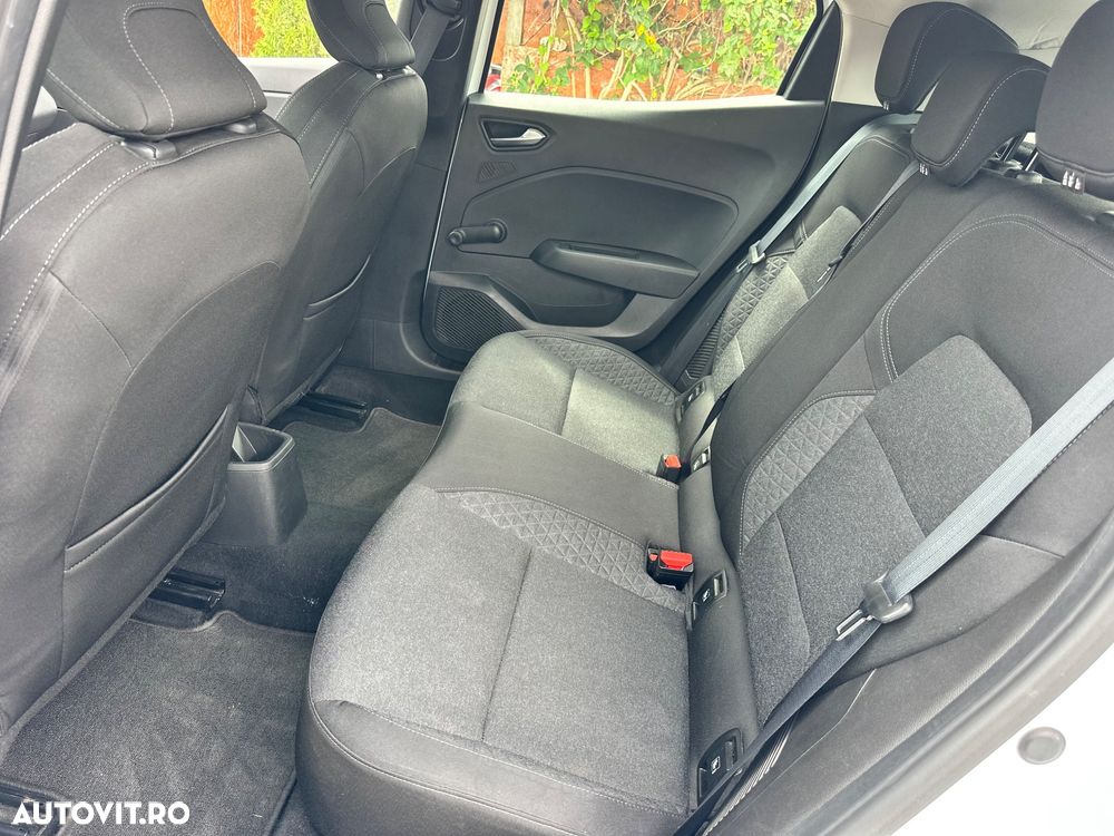 Renault Clio - 22