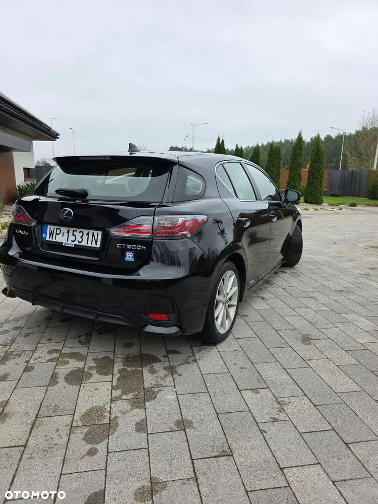 Lexus CT - 4