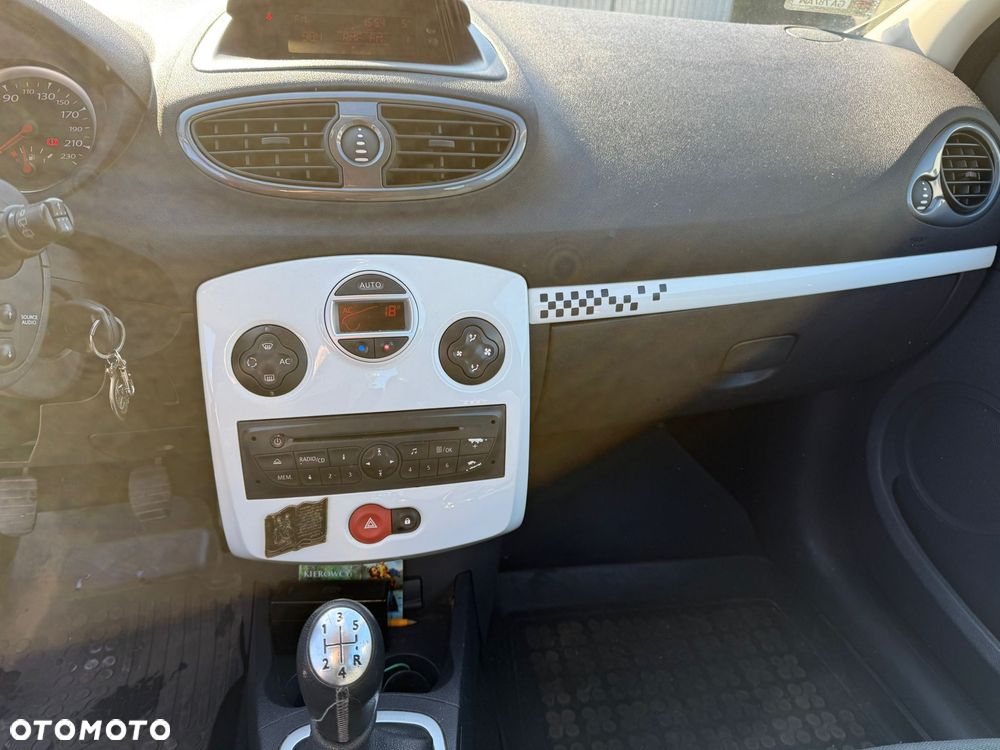 Renault Clio 1.2 16V TCE S - 7