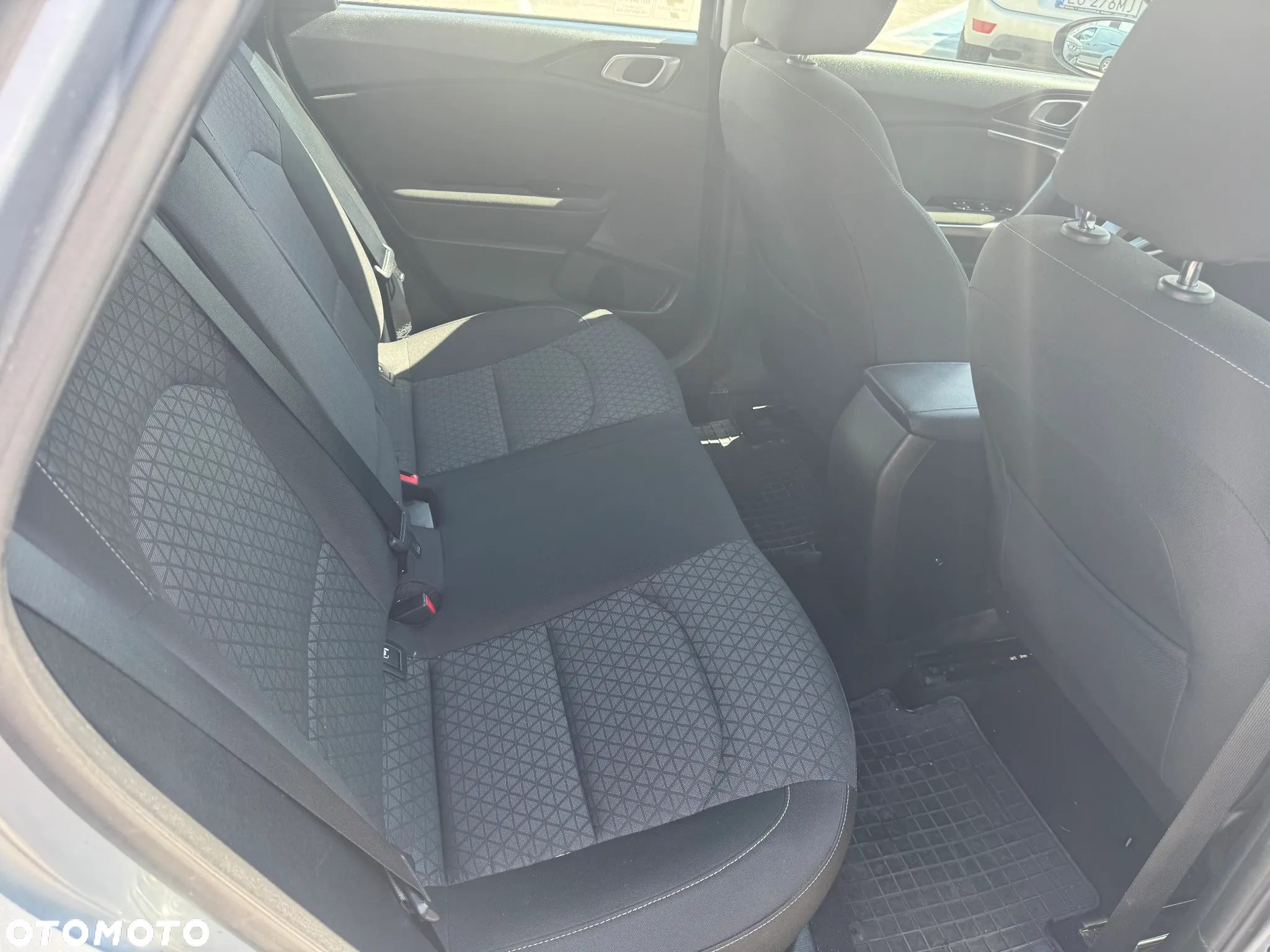 Kia Ceed 1.5 T-GDI M - 6