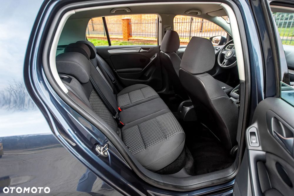 Volkswagen Golf 1.6 Highline - 23