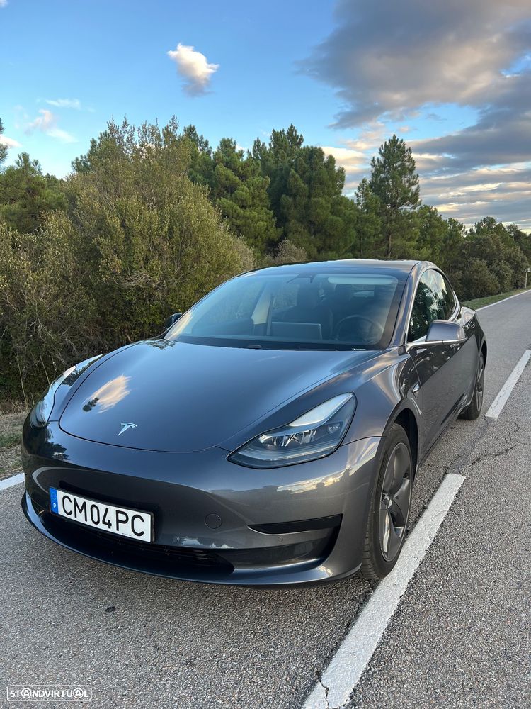 Tesla Model 3 — photo 2