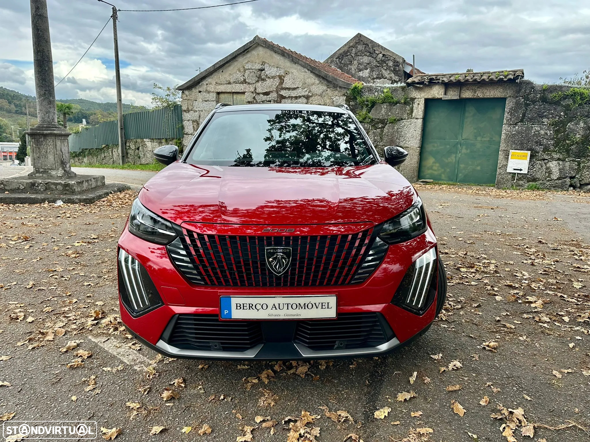 Peugeot 2008 1.2 PureTech GT Pack EAT8 - 4