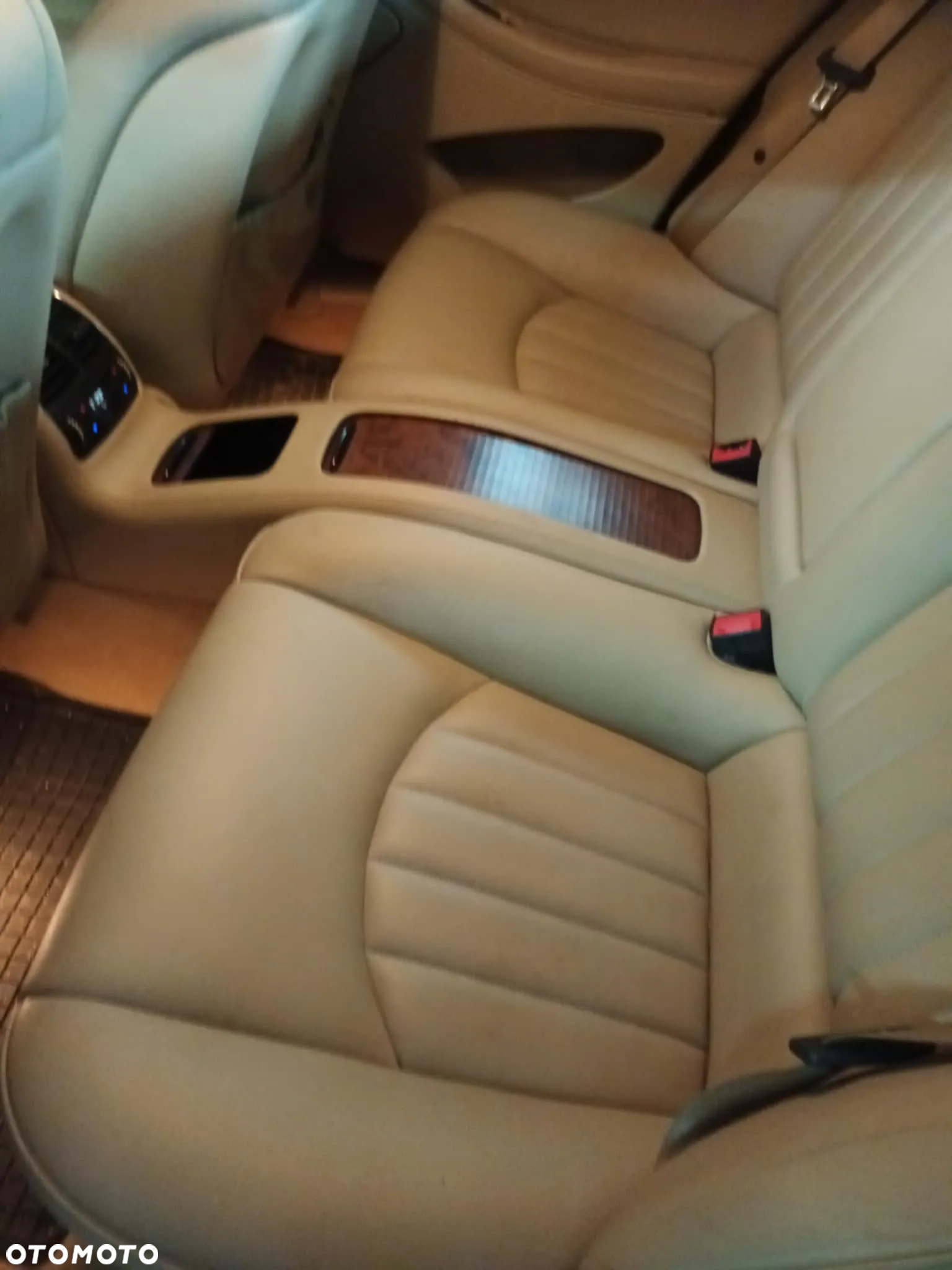 Mercedes-Benz CLS 350 CGI - 7
