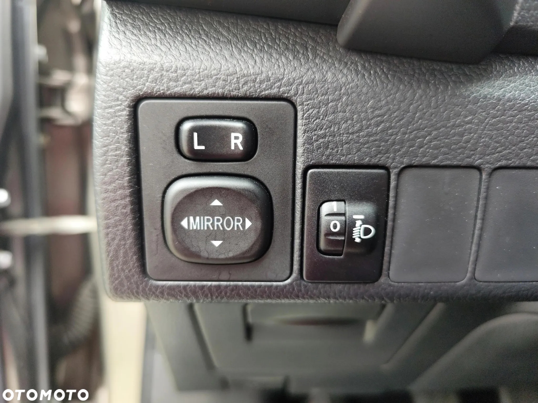 Toyota Auris 1.33 VVT-i Comfort - 20