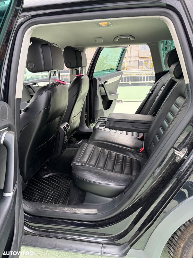 Volkswagen Passat Alltrack - 12