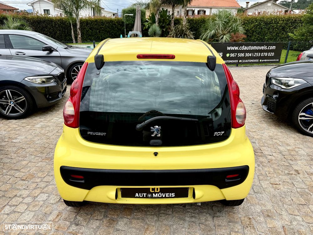 Peugeot 107 1.0 Urban - 17