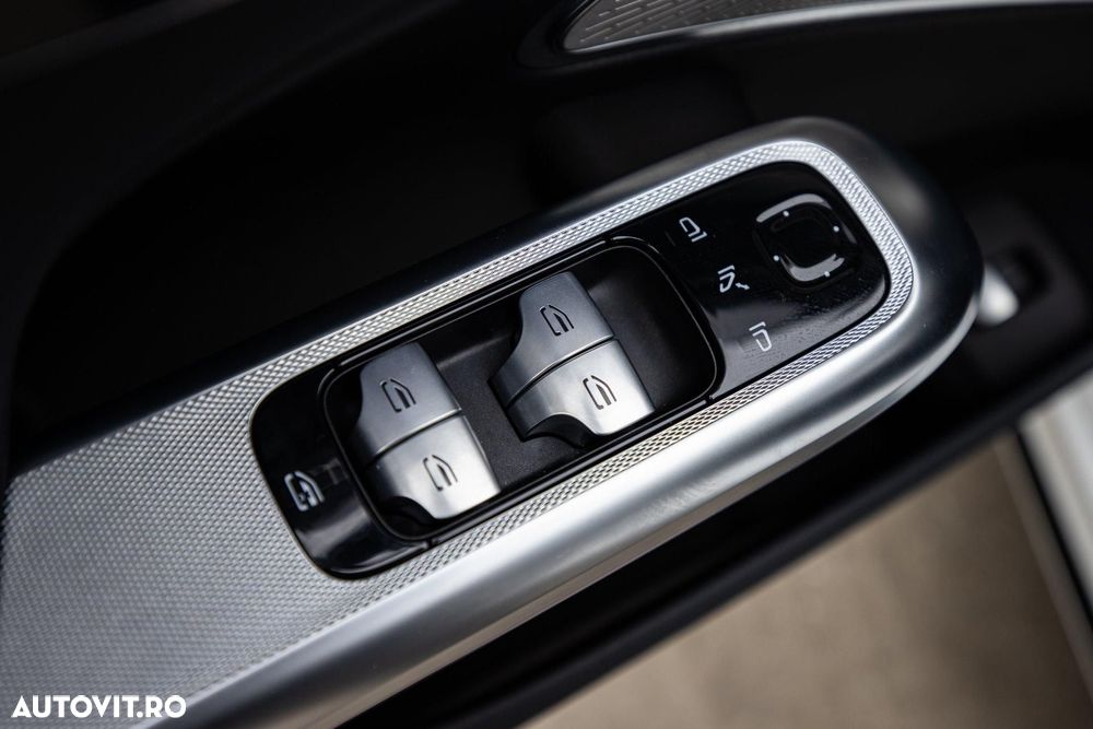 Mercedes-Benz E - 20