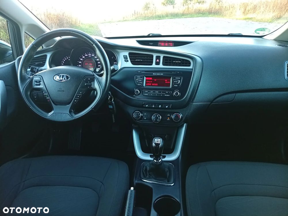 Kia Ceed - 23