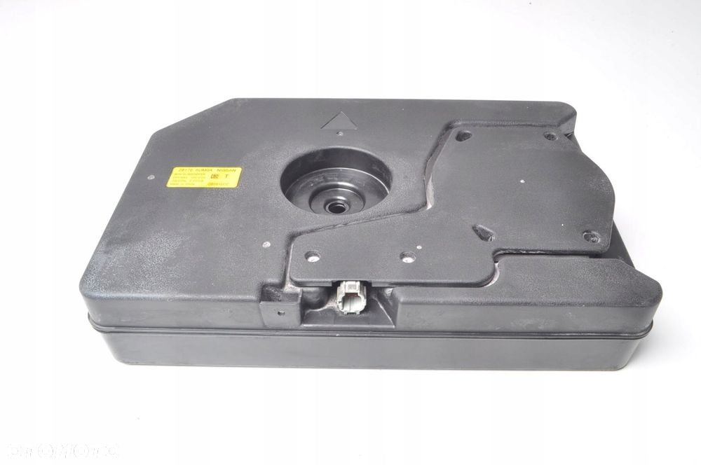 NISSAN X-TRAIL T33 SUBWOOFER GŁOŚNIK 281706UM0A 23R - 1