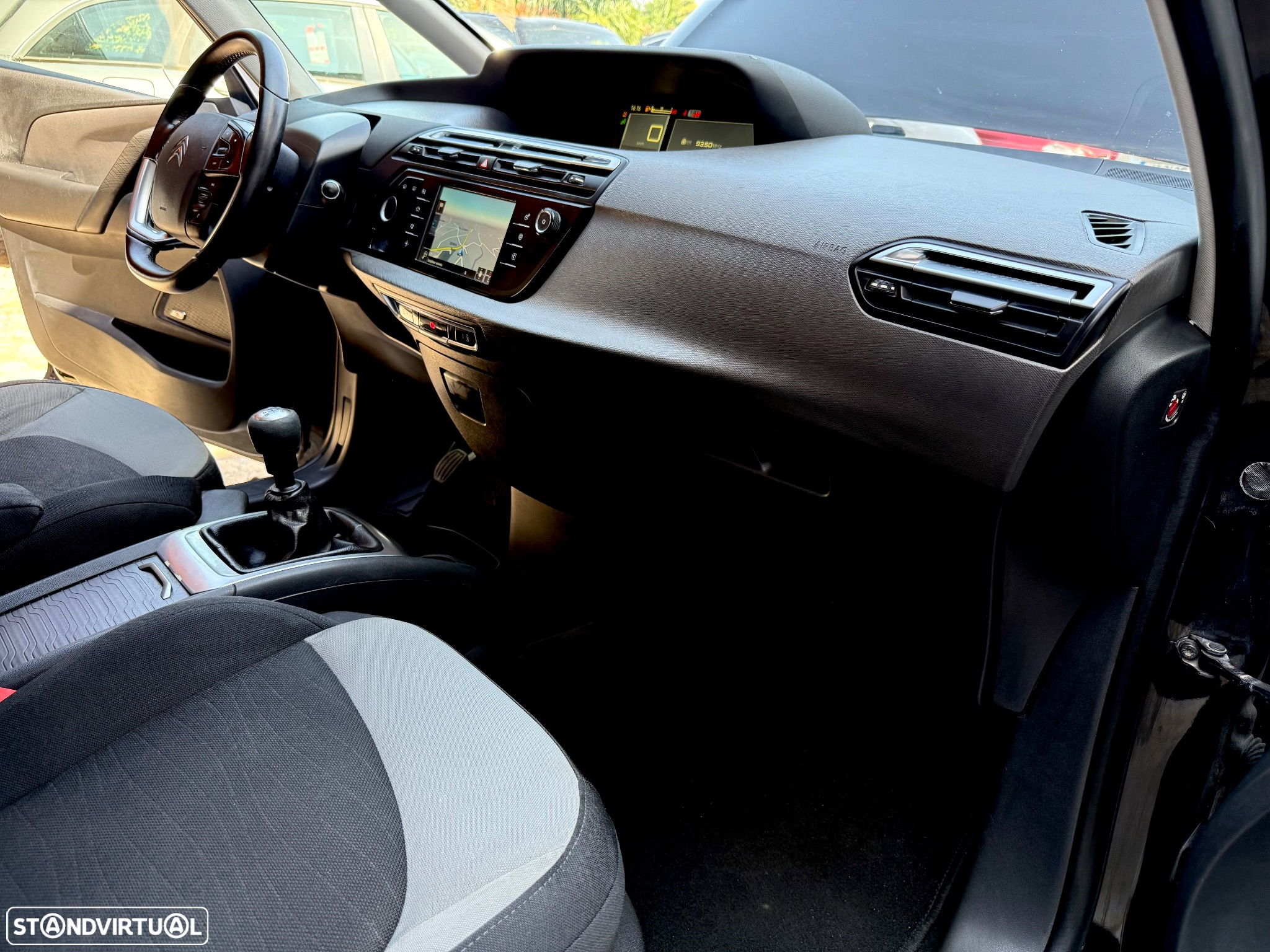 Citroën C4 Grand Picasso e-HDi 115 Intensive - 51
