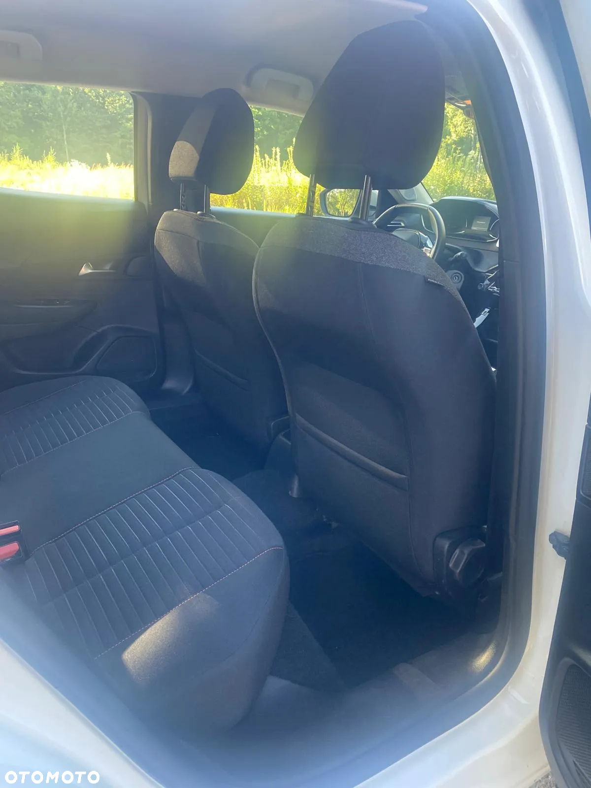 Peugeot 2008 1.2 PureTech Active S&S - 22