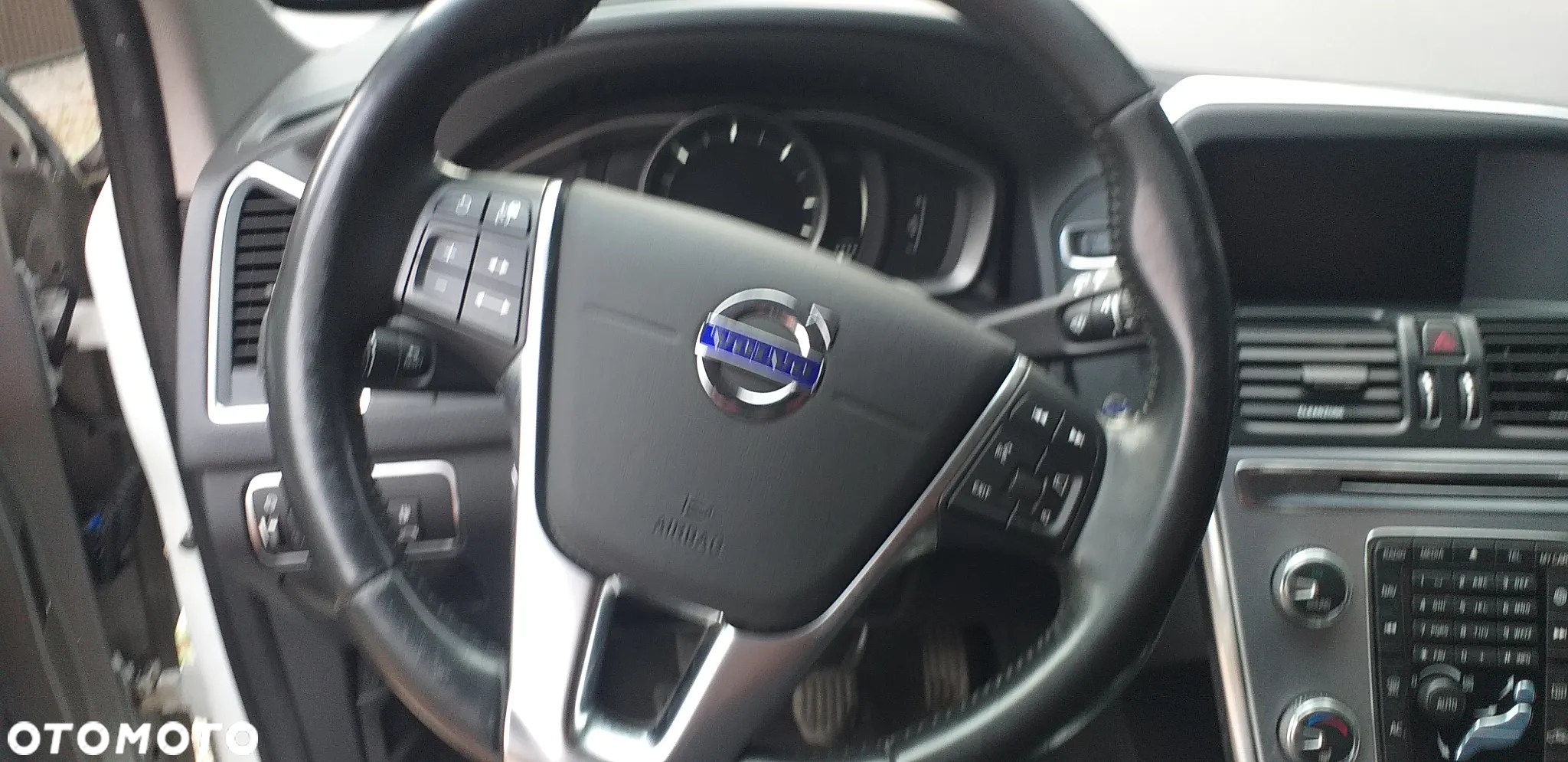 Volvo XC 60 D3 Momentum - 10