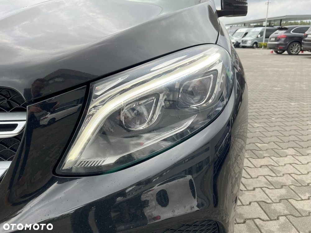 Mercedes-Benz GLE - 32