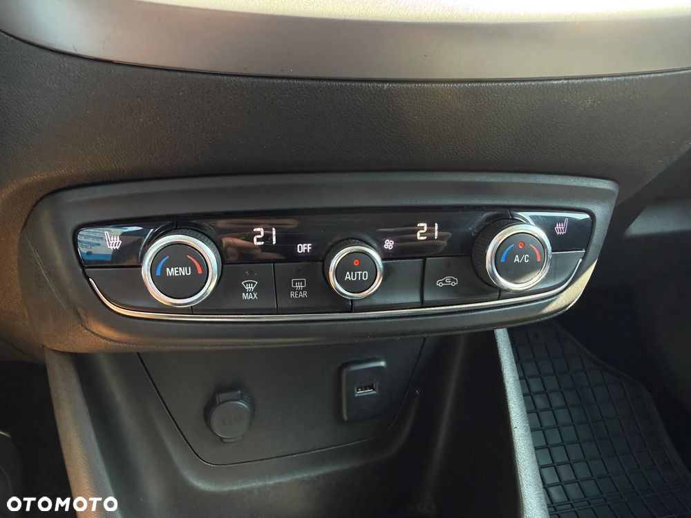 Opel Crossland X - 18