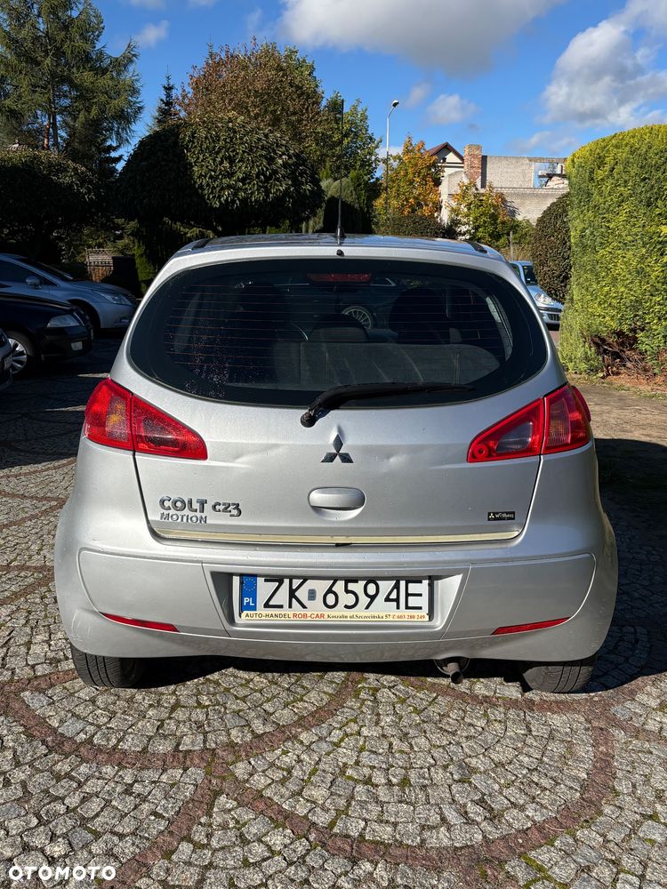 Mitsubishi Colt - 12