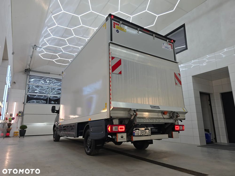 Mercedes-Benz SPRINTER 319 3.0 CDI KONTENER 4,28cmDługi 2,29cmSzero 2,24cmWysok + WINDA 750Kg 42Tyś km SERWIS DO OSTATNIEGO Km ASO MERCEDES-BENZ SALON PL STAN NOWY NOWY NOWY FABRYCZNA GWARANCJA - 12