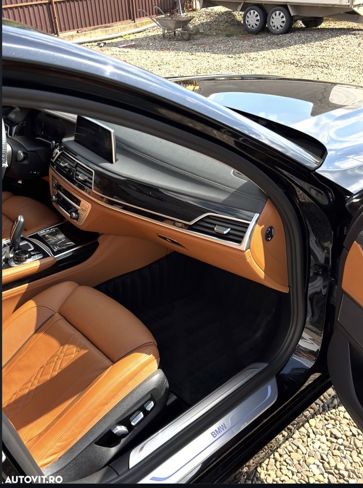 BMW Seria 7 - 10