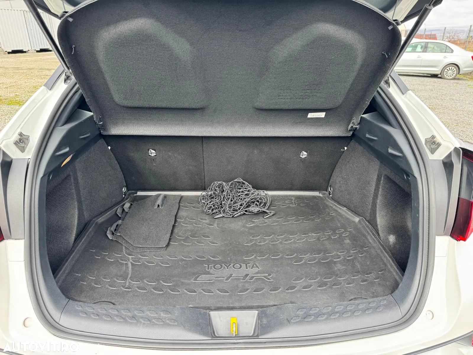 Toyota C-HR 1.8 HSD 122 CP 4x2 CVT Core - 35