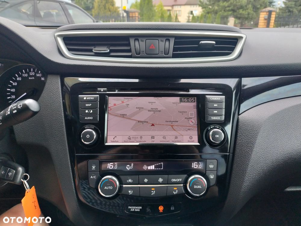 Nissan Qashqai 1.3 DIG-T N-Connecta EU6d - 18