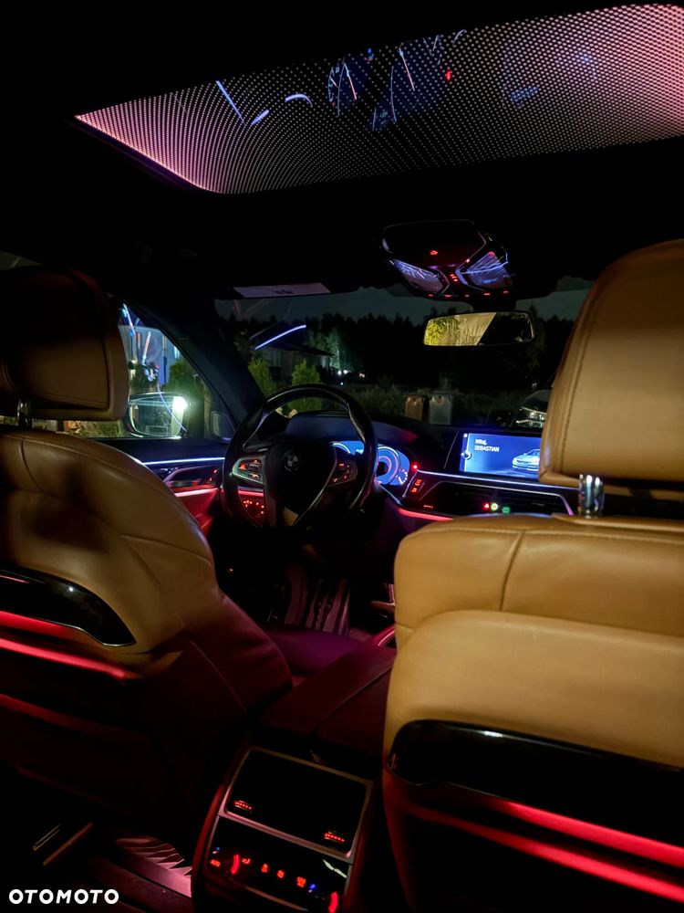 BMW Seria 7 740Li - 11
