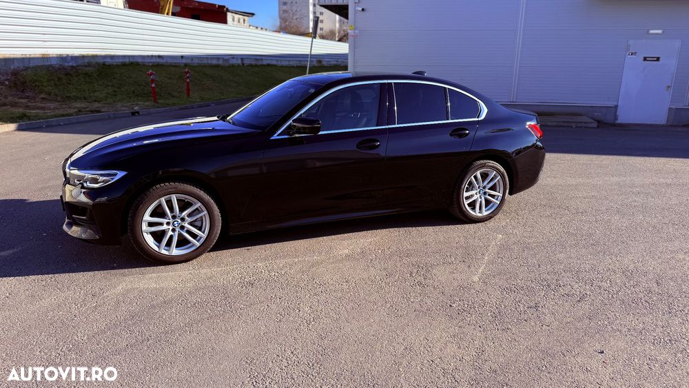 BMW Seria 3 330i xDrive Aut. Sport Line - 9