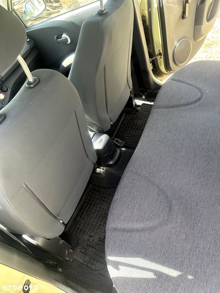 Nissan Micra - 6