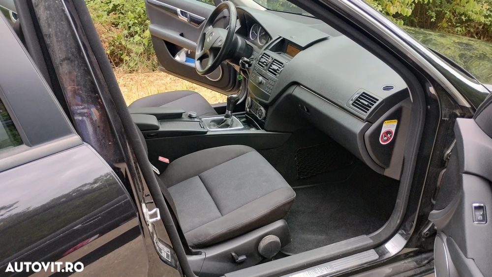 Mercedes-Benz C 200 Avantgarde Edition - 12