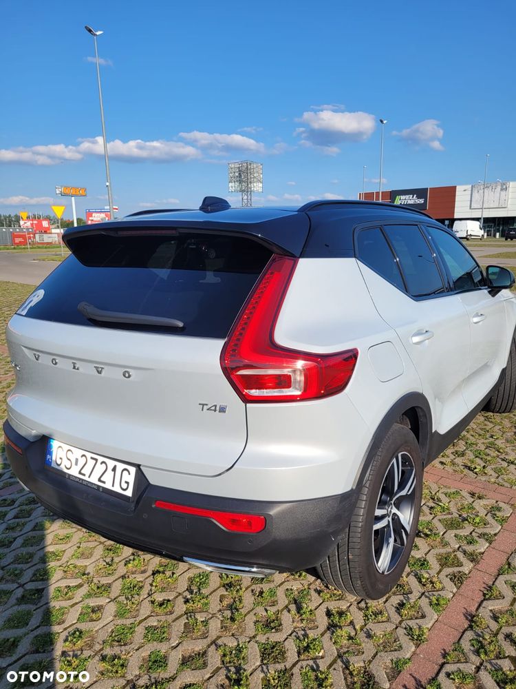 Volvo XC 40 T4 R-Design - 9