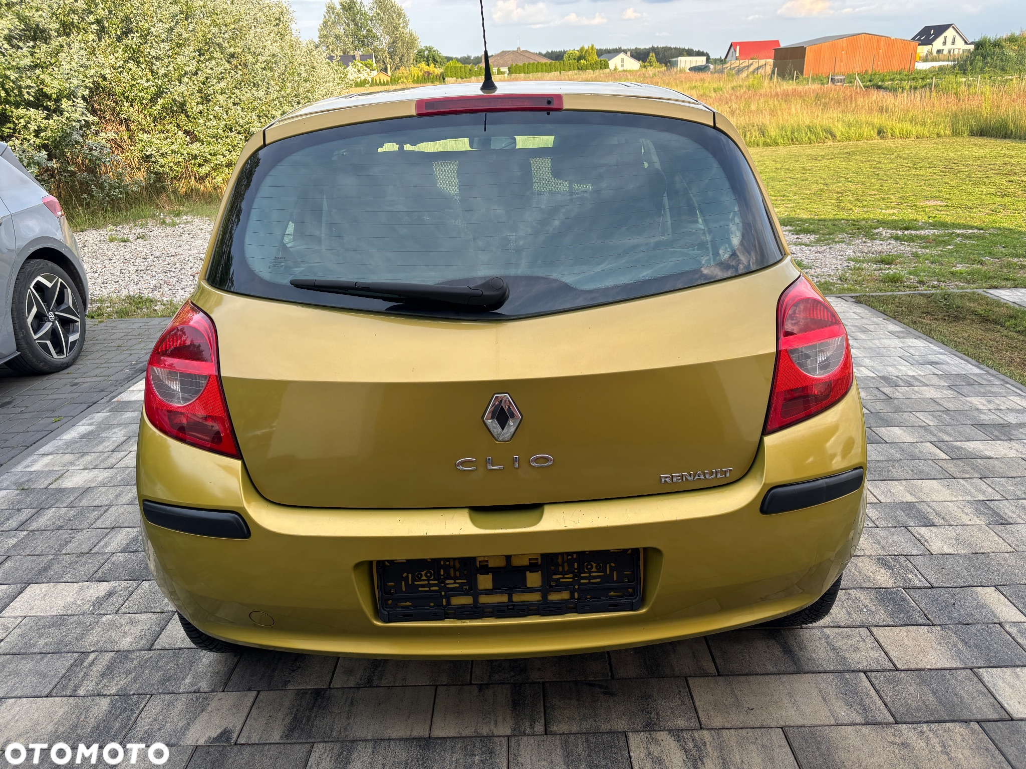 Renault Clio 1.6 16V Privilege - 9