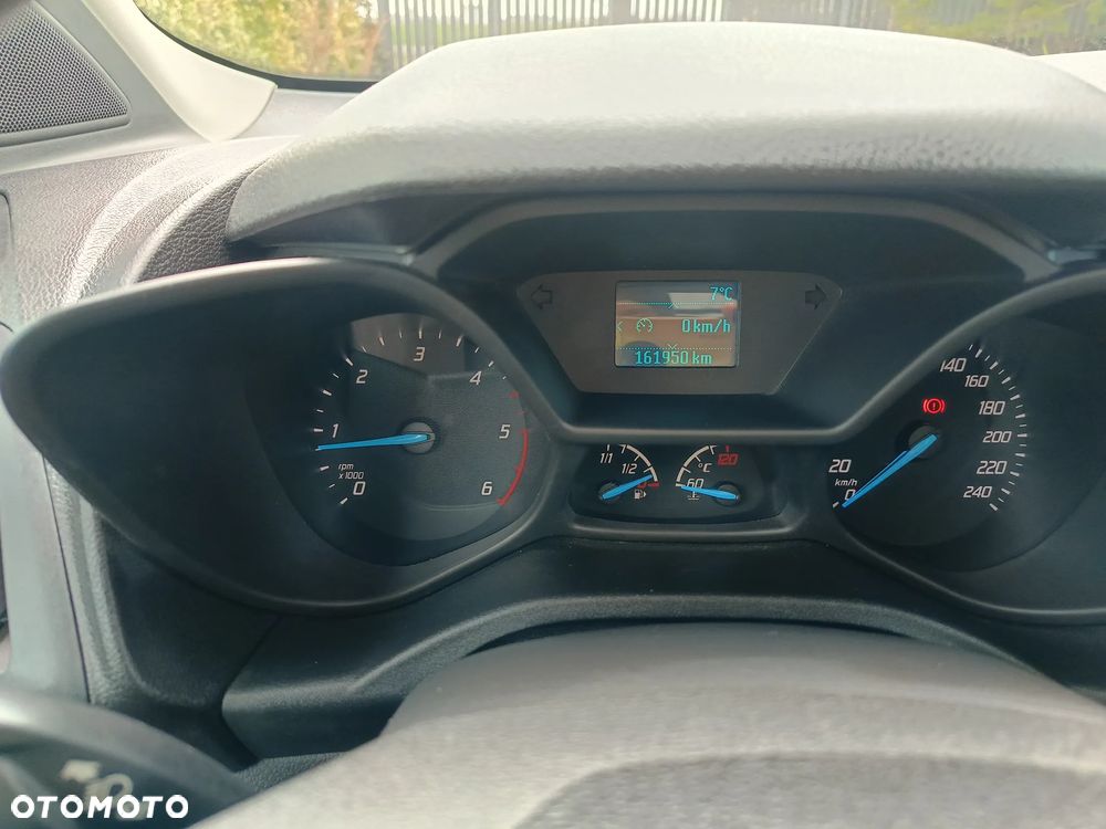 Ford Tourneo Connect Grand - 16