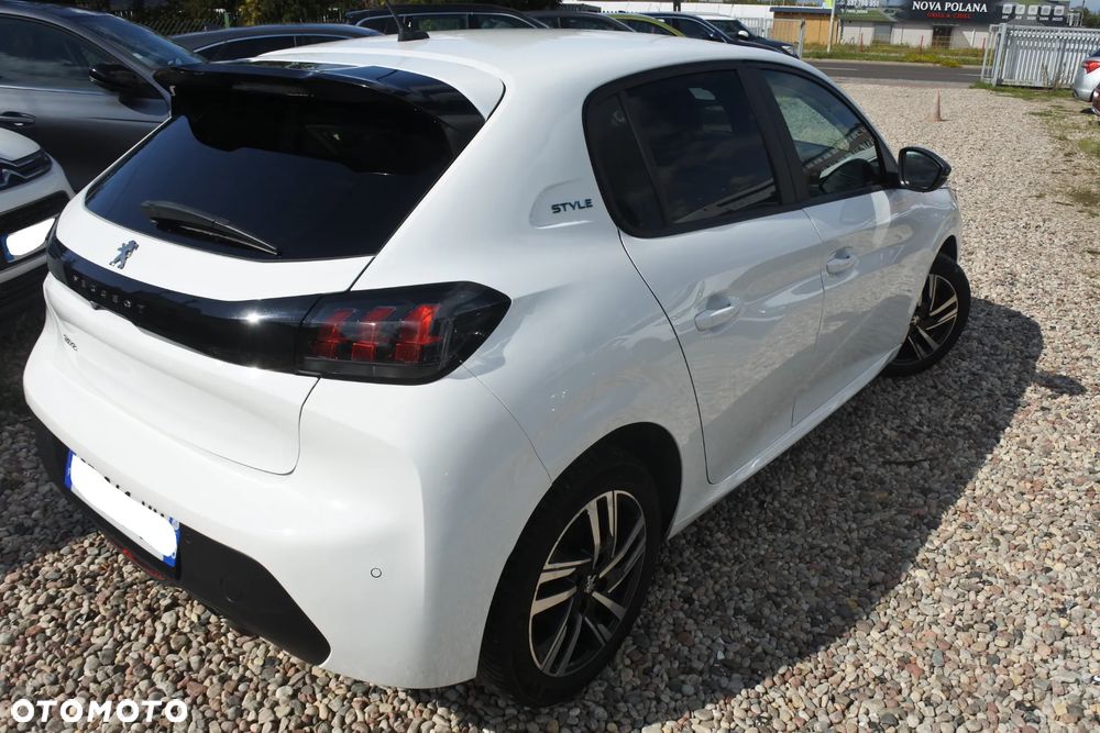 Peugeot 208 1.2 PureTech Allure S&S EAT8 - 3