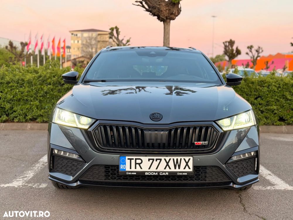 Skoda Octavia 2.0 TDI DSG RS Plus - 3