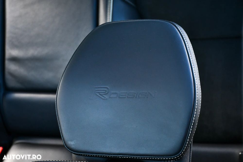 Volvo XC 60 D4 AWD R-Design - 26
