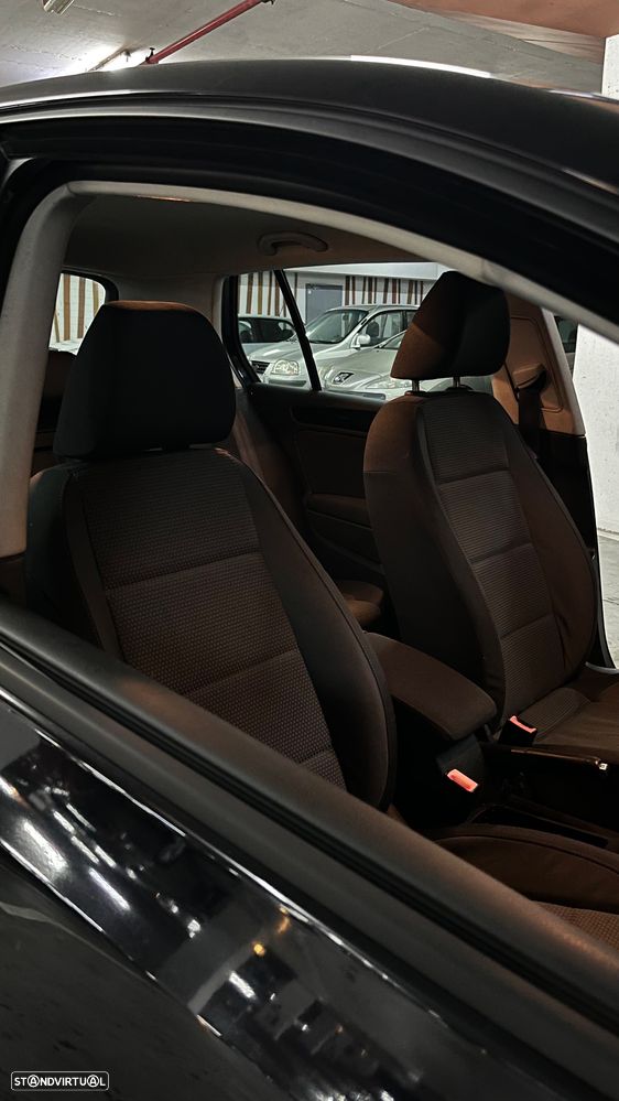 VW Golf 1.6 TDi Confortline - 10