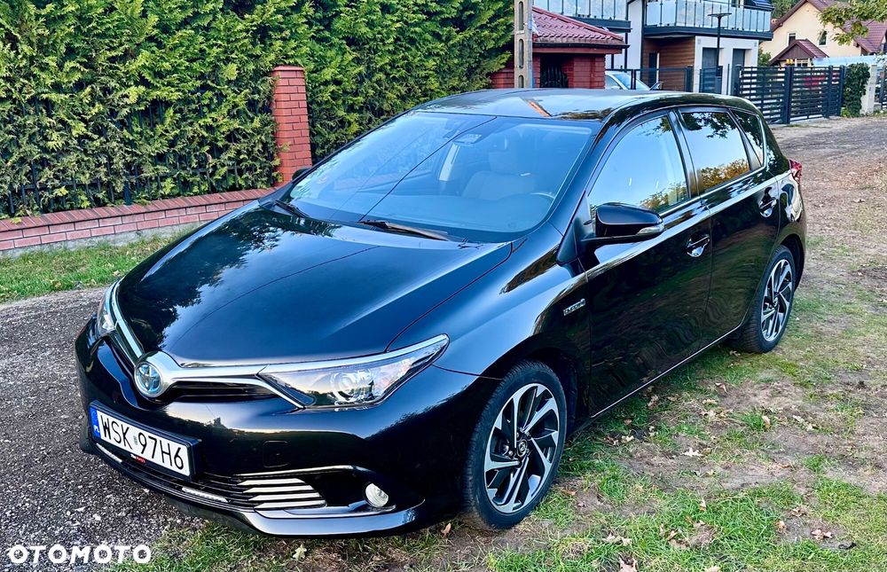 Toyota Auris - 1