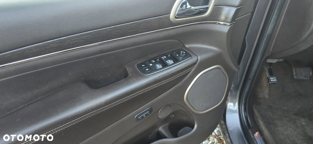 Jeep Grand Cherokee 3.0 CRD Overland Summit Platinum - 19