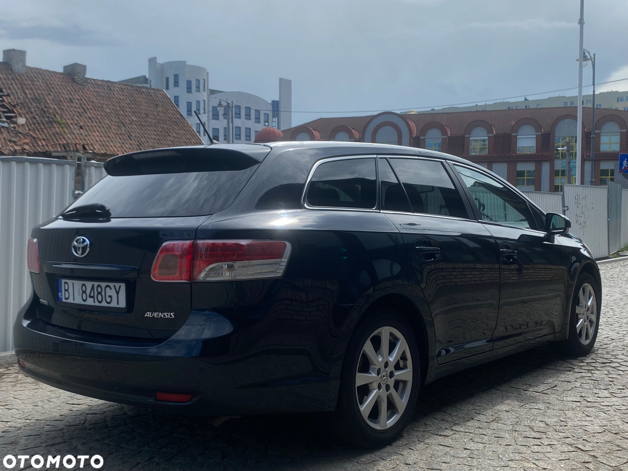 Toyota Avensis 2.2 D-CAT Premium - 4