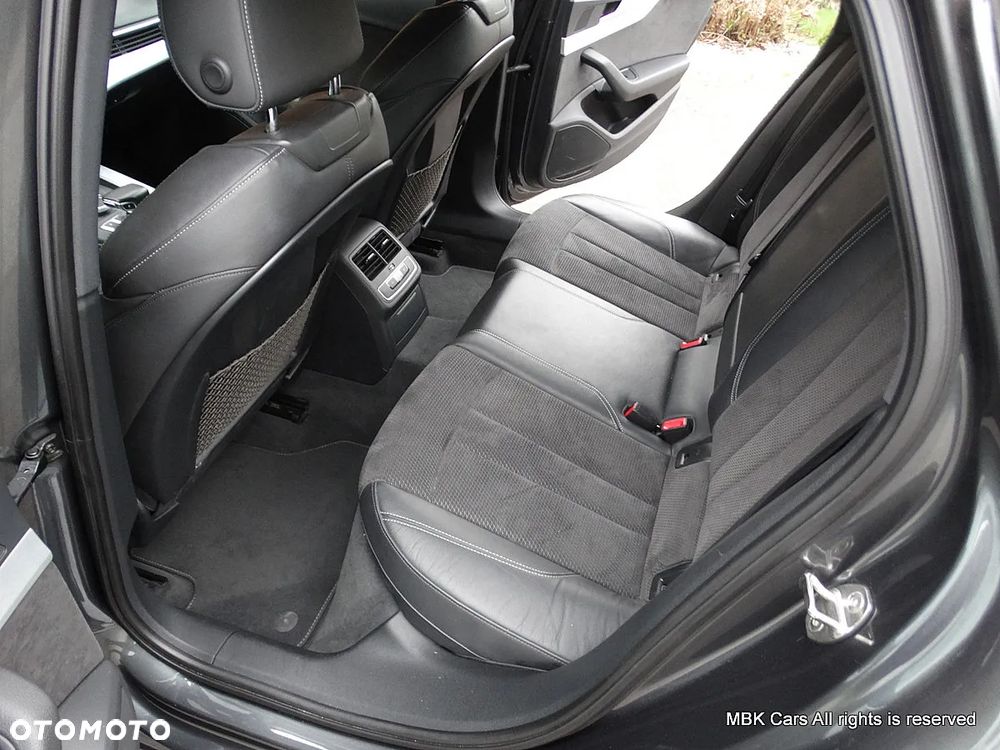 Audi A4 Limousine - 33