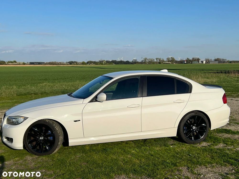 BMW Seria 3 318i - 10