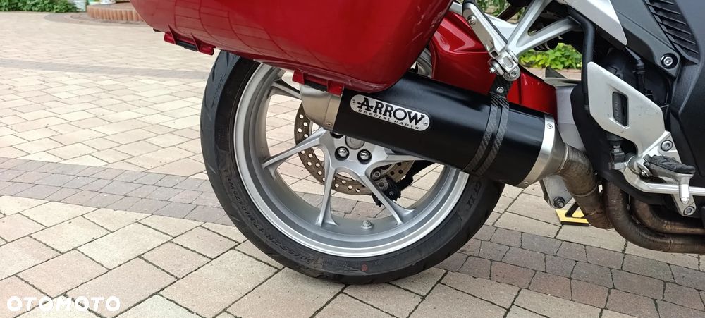 Honda VFR - 22
