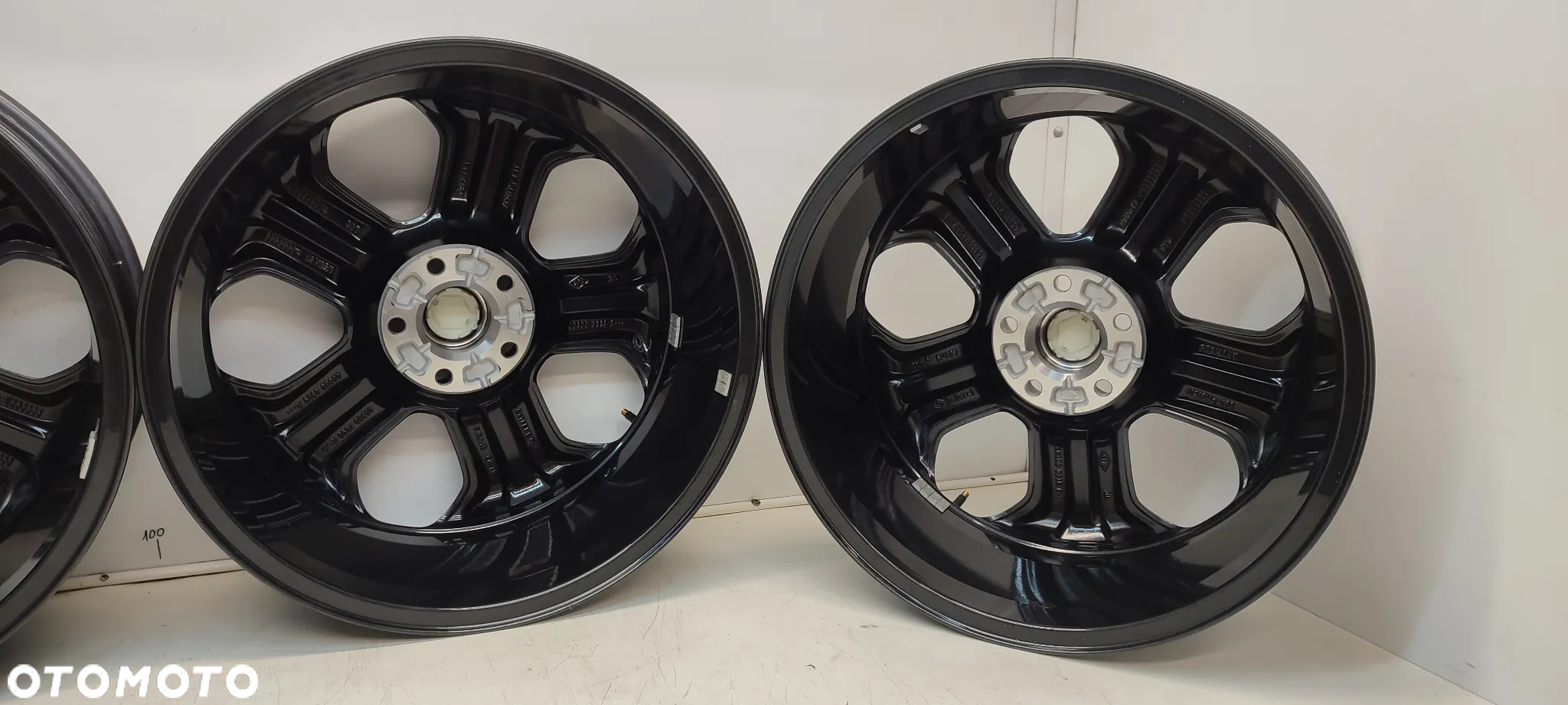 FELGA 403007598R 5x114,3 7Jx19 CALI ET40 RENAULT FUENCE ESPACE KADJAR KOLEOS LAGUNA III MEGANE 3/4 SCENIC III IV TALLSMAM KOMPLET - 18